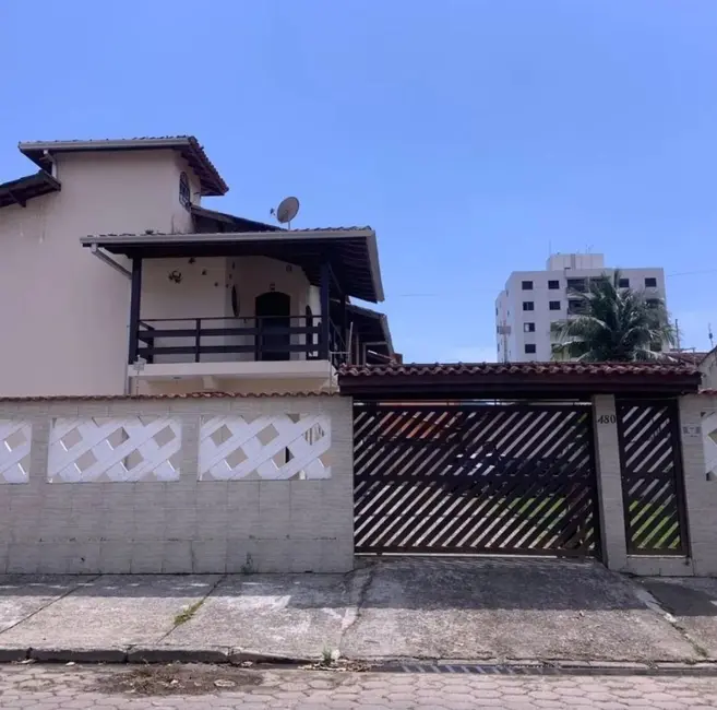 Foto 2 de Sobrado com 2 quartos à venda, 300m2 em Martim de Sá, Caraguatatuba - SP