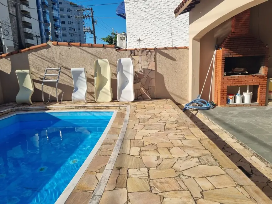 Casa com 3 quartos à venda, 500m2 em Prainha, Caraguatatuba - SP - imagem 3 Foto 3 de Casa com 3 quartos à venda, 500m2 em Prainha, Caraguatatuba - SP