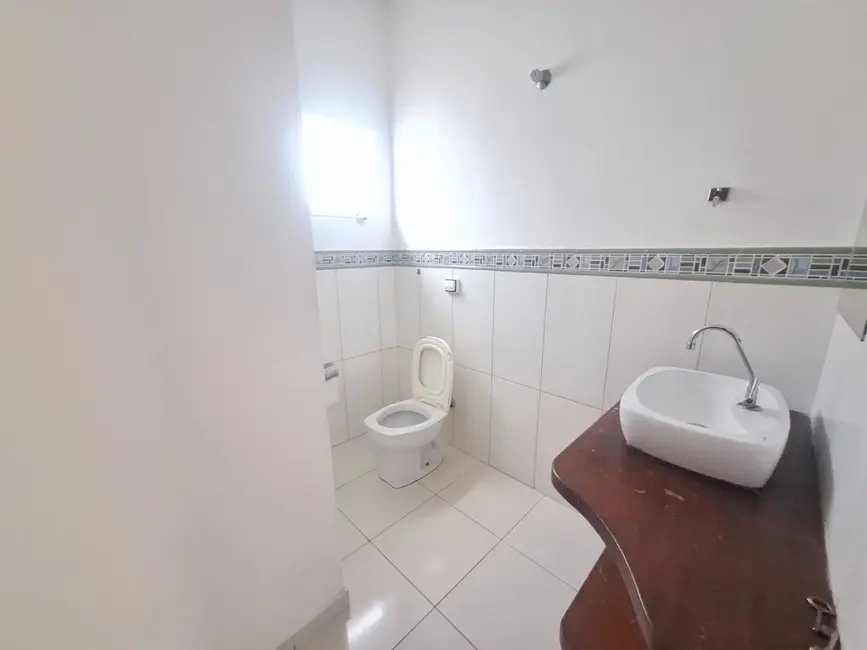 Foto 1 de Casa com 3 quartos para alugar, 234m2 em Indaiá, Caraguatatuba - SP