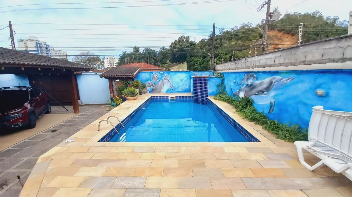 Foto 3 de Casa com 4 quartos à venda, 414m2 em Prainha, Caraguatatuba - SP