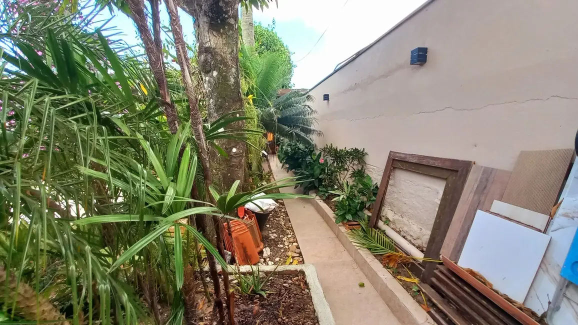 Foto 8 de Casa com 4 quartos à venda, 539m2 em Sumaré, Caraguatatuba - SP