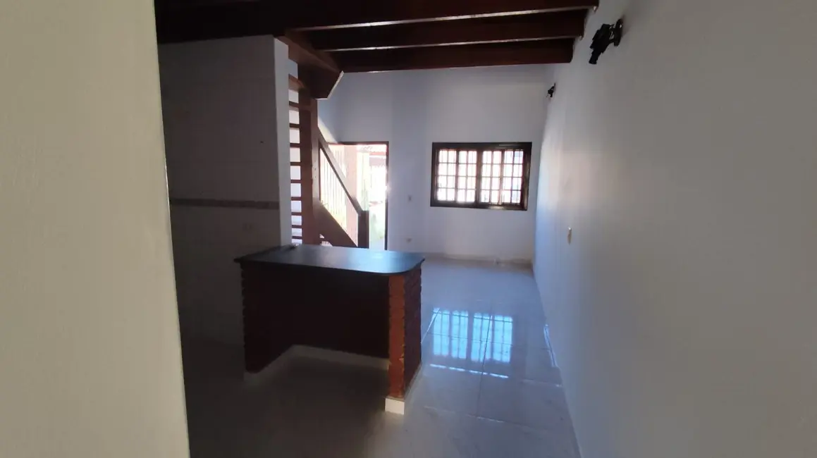 Foto 5 de Casa com 2 quartos à venda, 90m2 em Martim de Sá, Caraguatatuba - SP