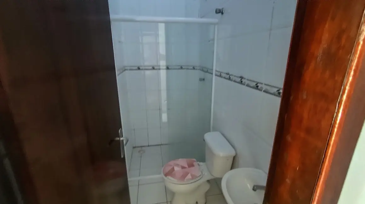 Foto 4 de Casa com 2 quartos à venda, 90m2 em Martim de Sá, Caraguatatuba - SP