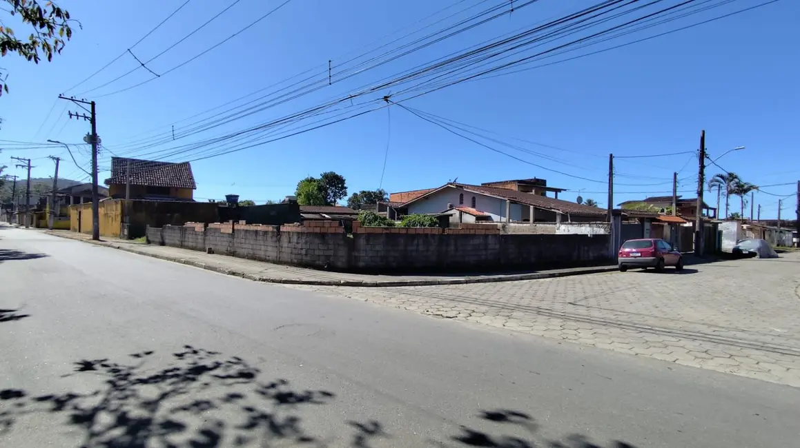 Foto 4 de Terreno / Lote à venda, 480m2 em Getuba, Caraguatatuba - SP