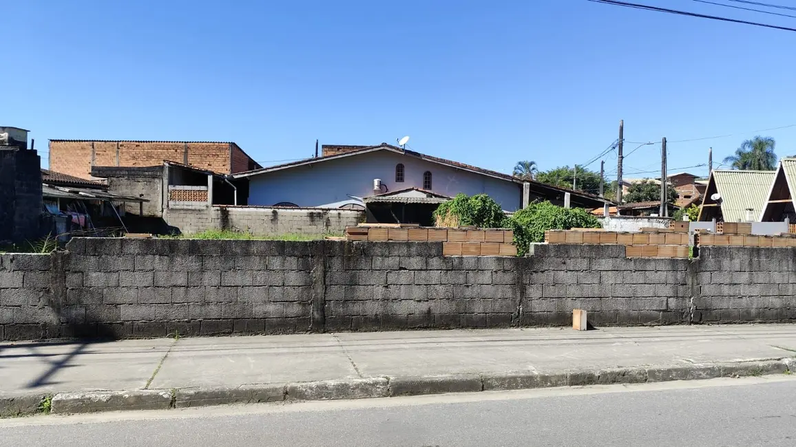 Foto 1 de Terreno / Lote à venda, 480m2 em Getuba, Caraguatatuba - SP