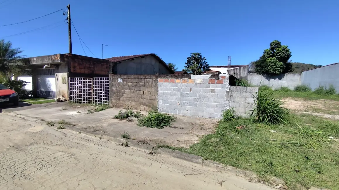 Foto 2 de Terreno / Lote à venda, 300m2 em Cidade Jardim, Caraguatatuba - SP