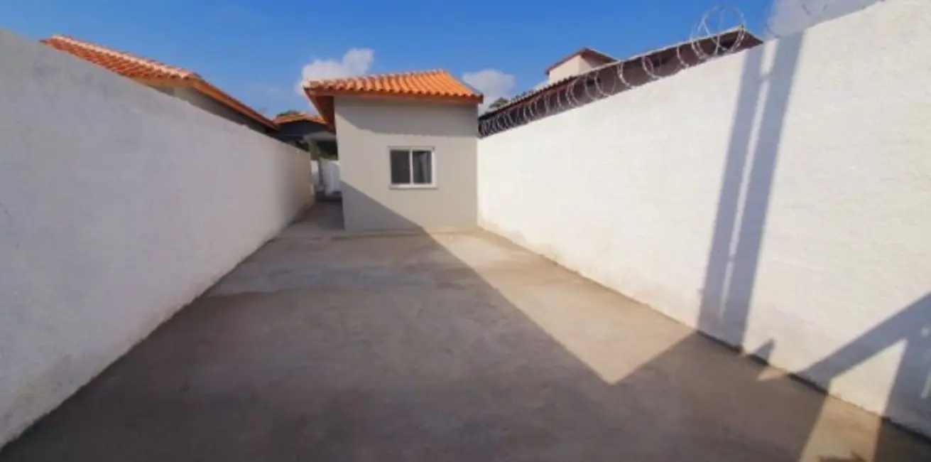 Foto 3 de Casa com 2 quartos à venda, 150m2 em Balneário dos Golfinhos, Caraguatatuba - SP