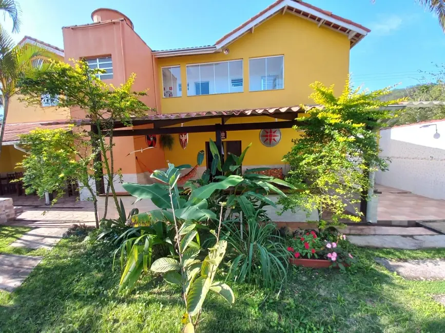 Pousada com 7 quartos à venda, 600m2 em Massaguaçu, Caraguatatuba - SP - imagem 4 Foto 4 de Pousada com 7 quartos à venda, 600m2 em Massaguaçu, Caraguatatuba - SP