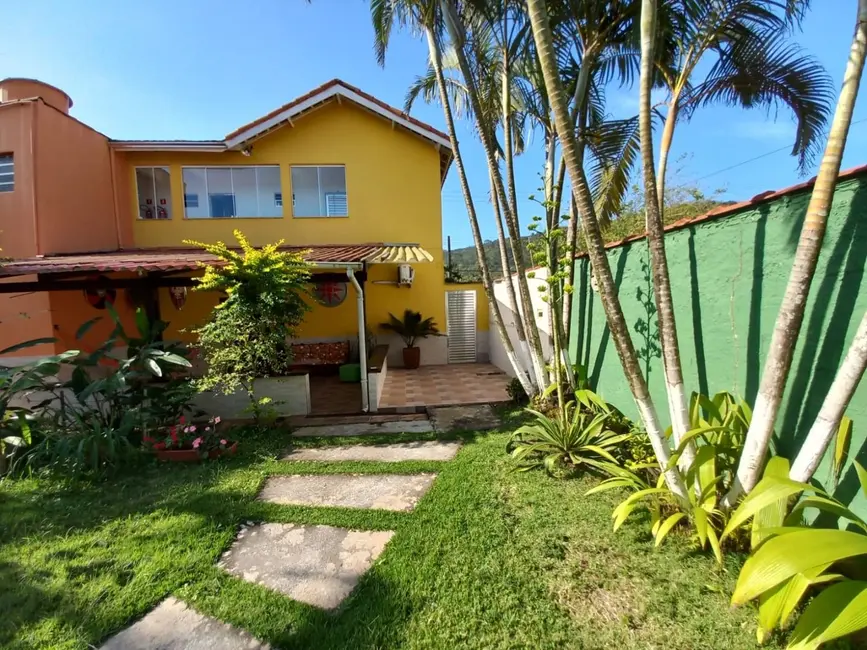 Pousada com 7 quartos à venda, 600m2 em Massaguaçu, Caraguatatuba - SP - imagem 3 Foto 3 de Pousada com 7 quartos à venda, 600m2 em Massaguaçu, Caraguatatuba - SP