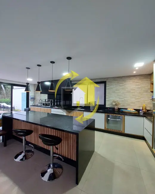 Foto 8 de Sobrado com 4 quartos à venda, 380m2 em Parque Residencial Itapeti, Mogi Das Cruzes - SP