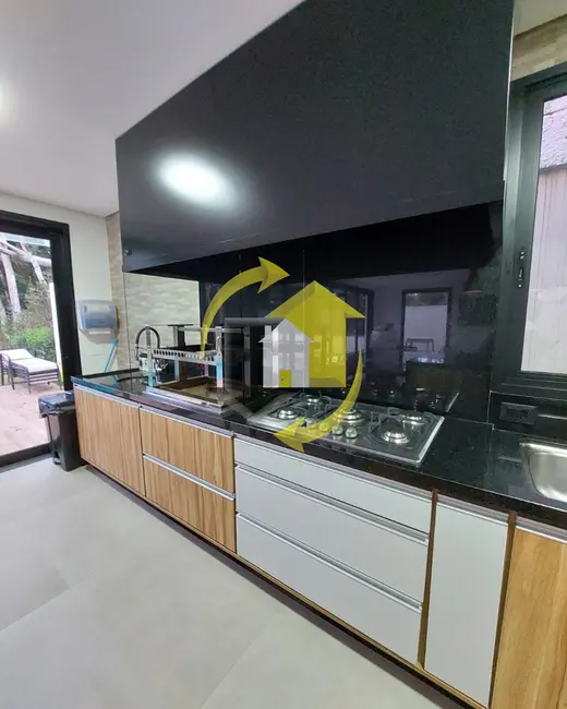 Foto 9 de Sobrado com 4 quartos à venda, 380m2 em Parque Residencial Itapeti, Mogi Das Cruzes - SP