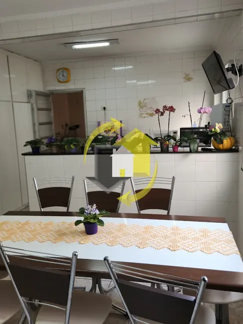 Sobrado com 3 quartos à venda, 300m2 em Tatuapé, São Paulo - SP - imagem 9 Foto 9 de Sobrado com 3 quartos à venda, 300m2 em Tatuapé, São Paulo - SP