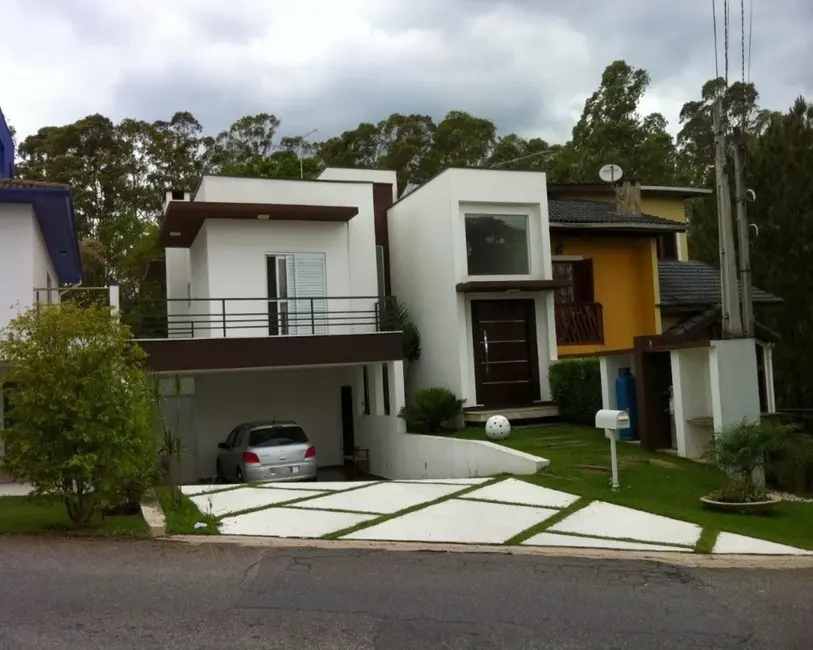 Foto 2 de Sobrado com 3 quartos à venda, 275m2 em Mogi Das Cruzes - SP