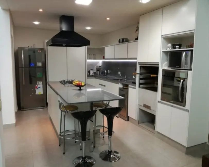 Sobrado com 3 quartos à venda, 250m2 em Vila Granada, São Paulo - SP - imagem 4 Foto 4 de Sobrado com 3 quartos à venda, 250m2 em Vila Granada, São Paulo - SP