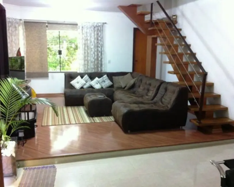 Sobrado com 3 quartos à venda, 140m2 em Jardim Peri Peri, São Paulo - SP - imagem 4 Foto 4 de Sobrado com 3 quartos à venda, 140m2 em Jardim Peri Peri, São Paulo - SP