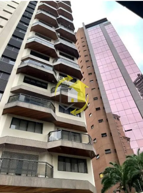 Apartamento com 3 quartos à venda, 220m2 em Jardim Europa, São Paulo - SP - imagem 2 Foto 2 de Apartamento com 3 quartos à venda, 220m2 em Jardim Europa, São Paulo - SP