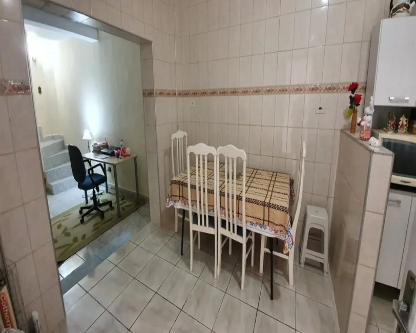 Sobrado com 8 quartos à venda, 207m2 em Vila Oratório, São Paulo - SP - imagem 6 Foto 6 de Sobrado com 8 quartos à venda, 207m2 em Vila Oratório, São Paulo - SP