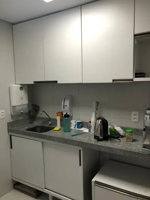 Foto 4 de Sala Comercial para alugar, 98m2 em Pina, Recife - PE