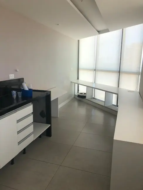 Foto 2 de Sala Comercial para alugar, 330m2 em Pina, Recife - PE