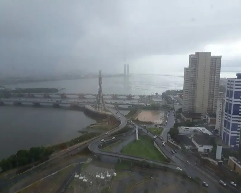 Foto 2 de Sala Comercial à venda e para alugar, 31m2 em Pina, Recife - PE