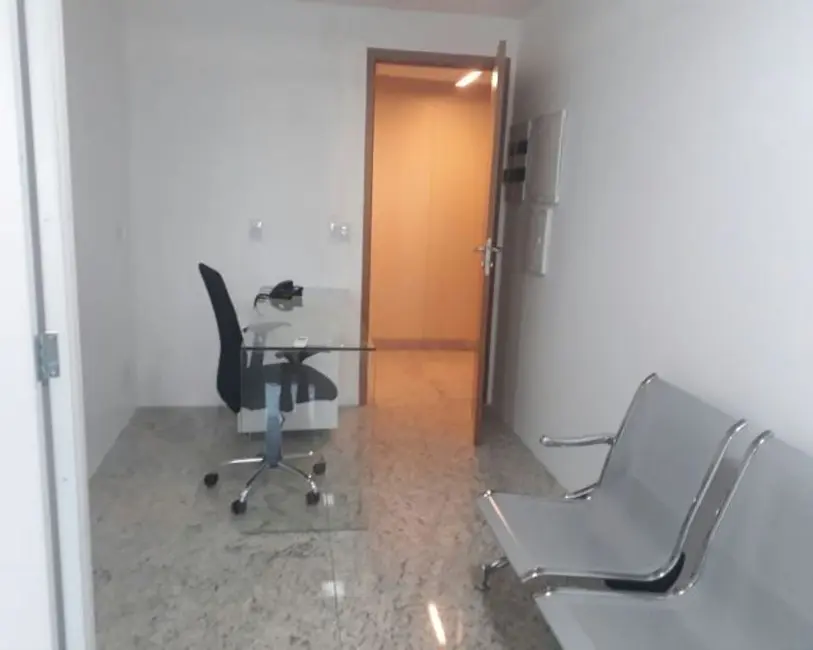 Foto 1 de Sala Comercial para alugar, 31m2 em Pina, Recife - PE
