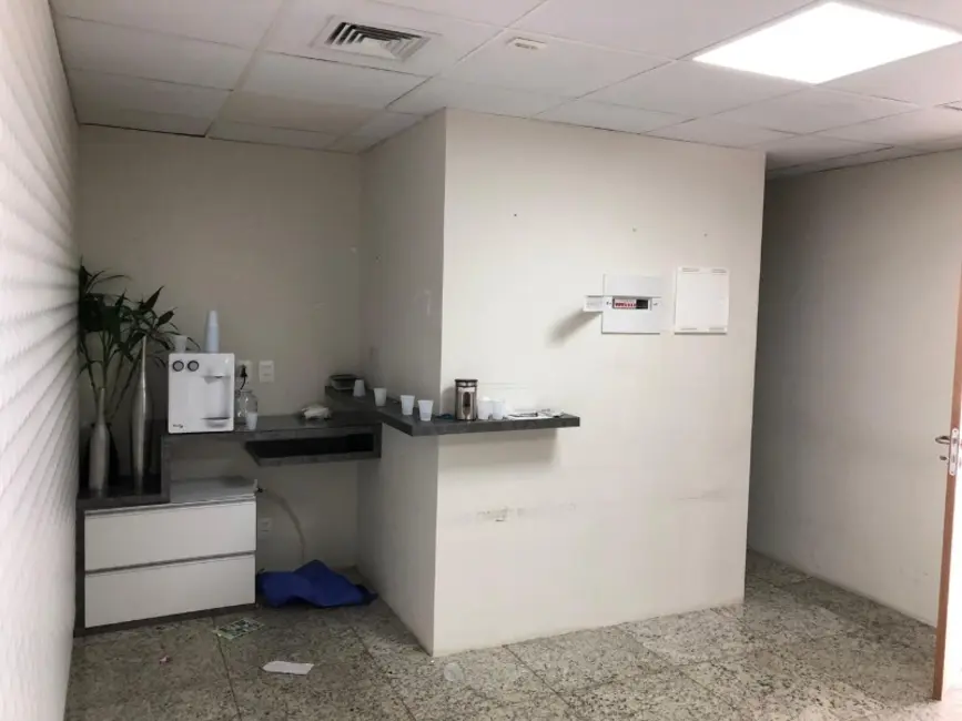 Foto 3 de Sala Comercial para alugar, 80m2 em Pina, Recife - PE