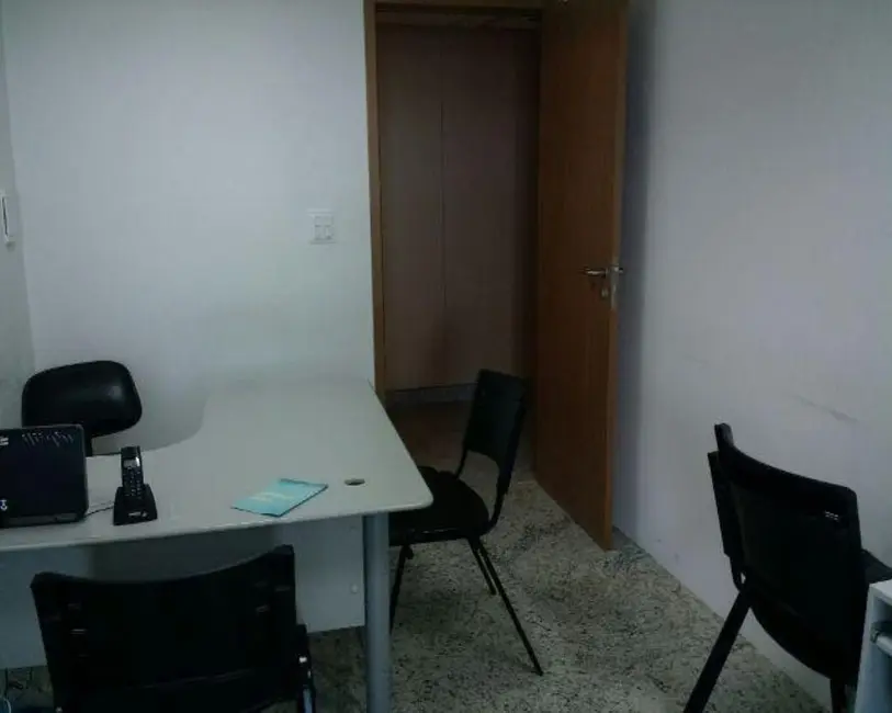 Foto 4 de Sala Comercial para alugar, 31m2 em Pina, Recife - PE