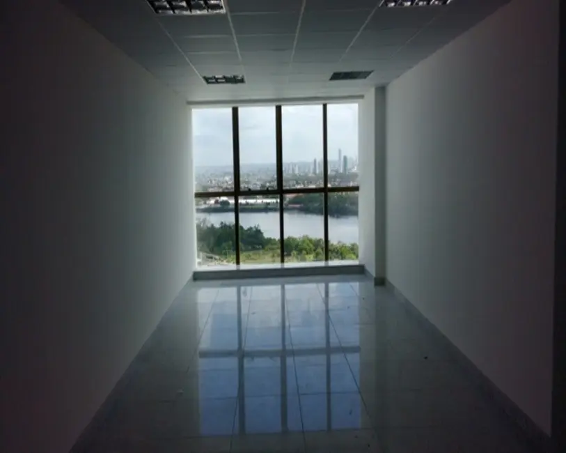 Foto 1 de Sala Comercial para alugar, 36m2 em Pina, Recife - PE