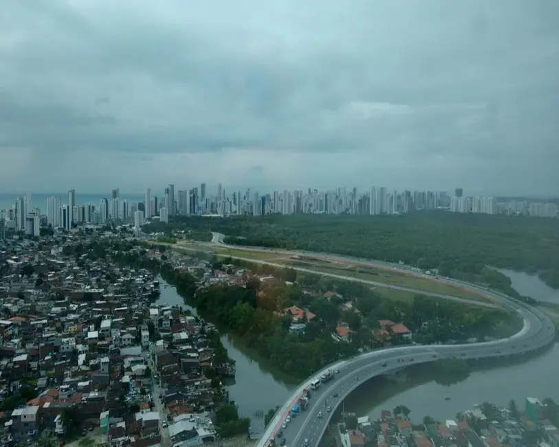 Foto 1 de Sala Comercial à venda e para alugar, 31m2 em Pina, Recife - PE