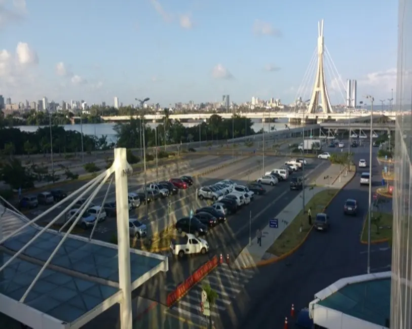 Foto 1 de Sala Comercial à venda e para alugar, 36m2 em Pina, Recife - PE