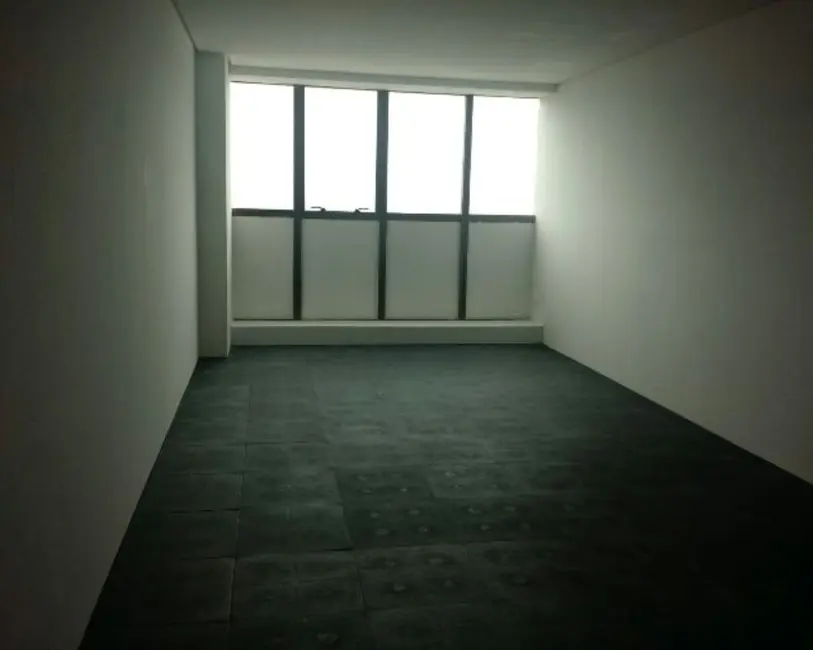 Foto 1 de Sala Comercial para alugar, 31m2 em Pina, Recife - PE