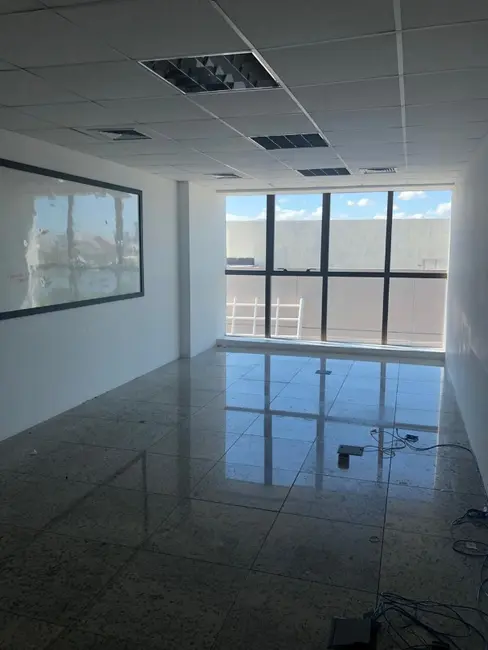 Foto 2 de Sala Comercial para alugar, 36m2 em Pina, Recife - PE