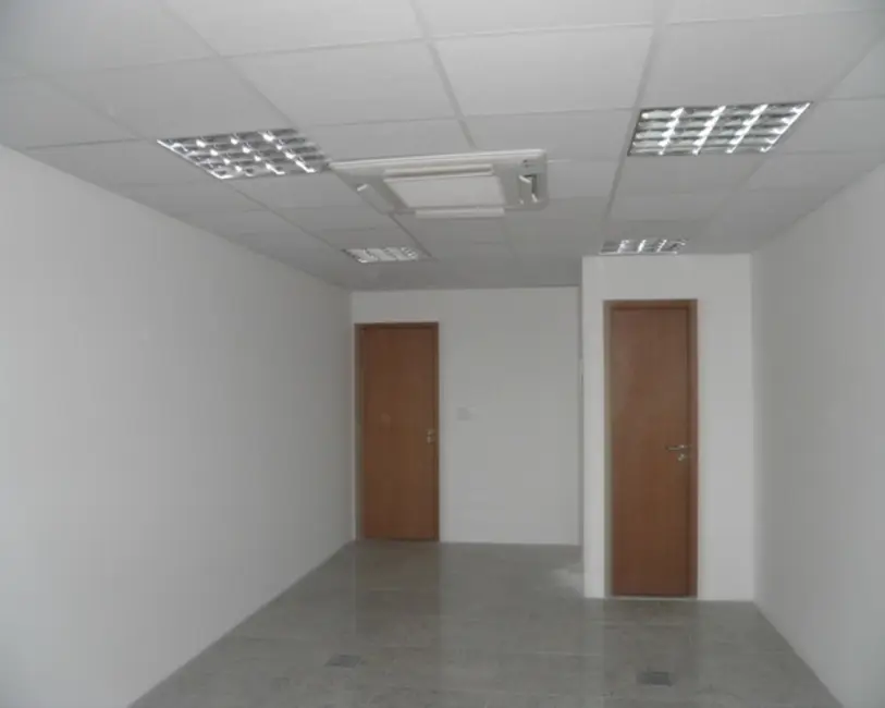 Foto 1 de Sala Comercial para alugar, 31m2 em Pina, Recife - PE