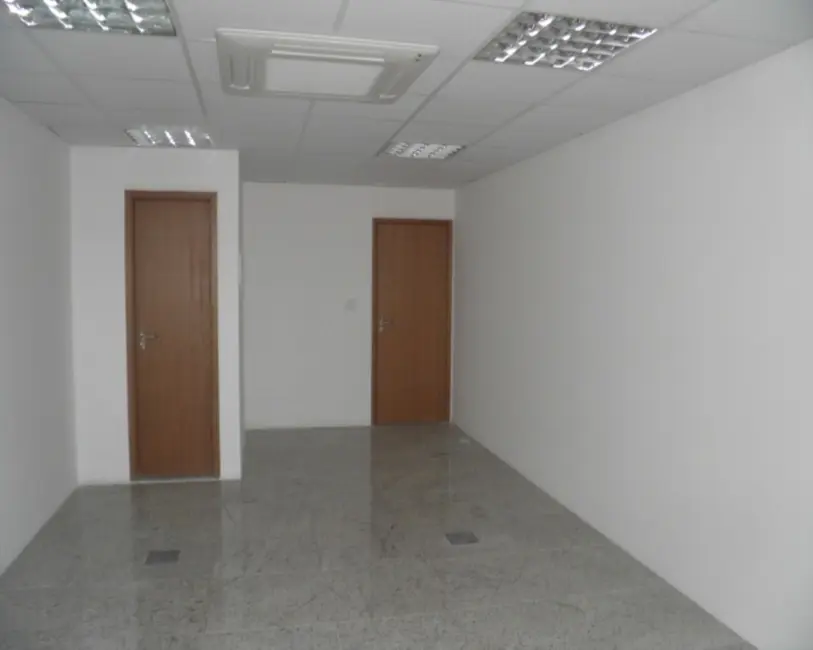 Foto 1 de Sala Comercial para alugar, 31m2 em Pina, Recife - PE