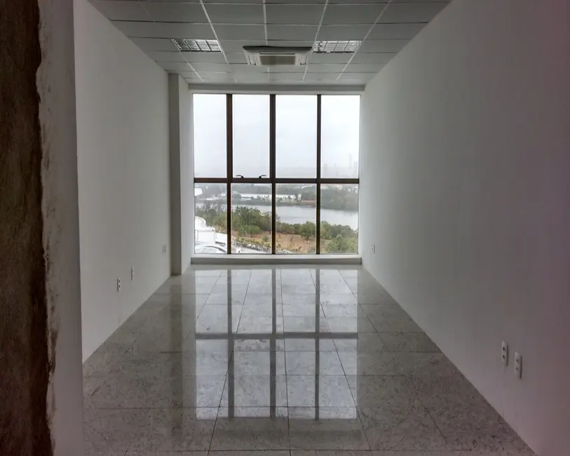 Foto 3 de Sala Comercial para alugar, 36m2 em Pina, Recife - PE