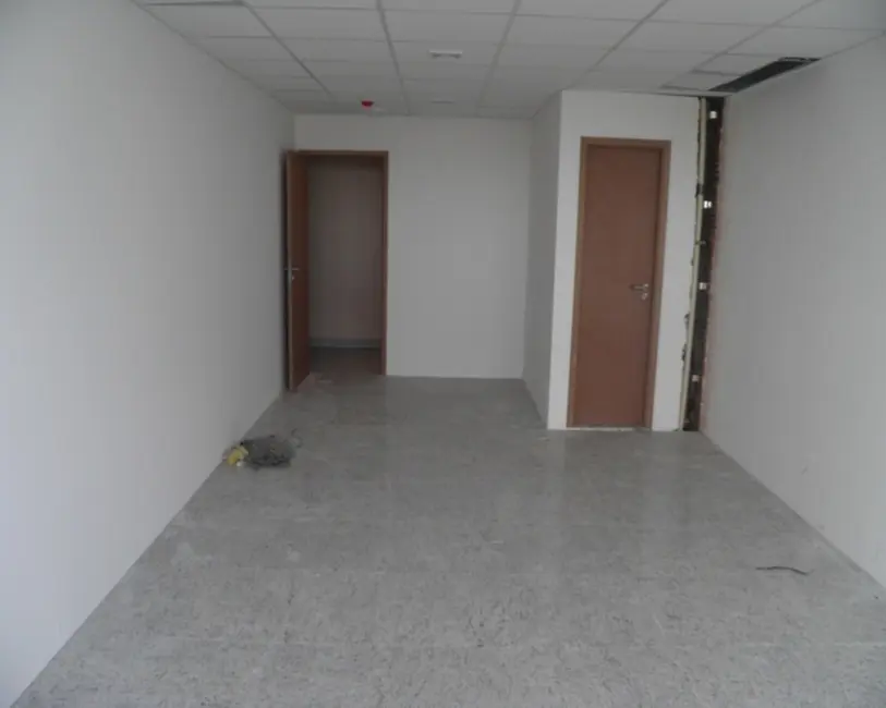 Foto 2 de Sala Comercial para alugar, 30m2 em Pina, Recife - PE