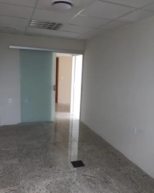 Foto 1 de Sala Comercial para alugar, 37m2 em Pina, Recife - PE