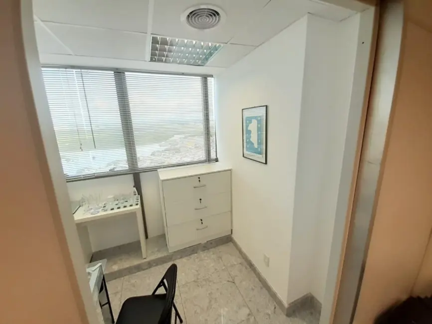 Foto 4 de Sala Comercial para alugar, 31m2 em Pina, Recife - PE