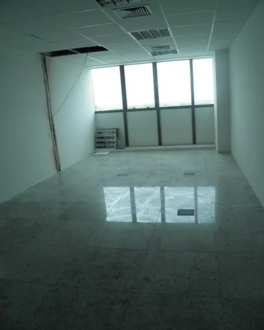 Foto 1 de Sala Comercial para alugar, 31m2 em Pina, Recife - PE