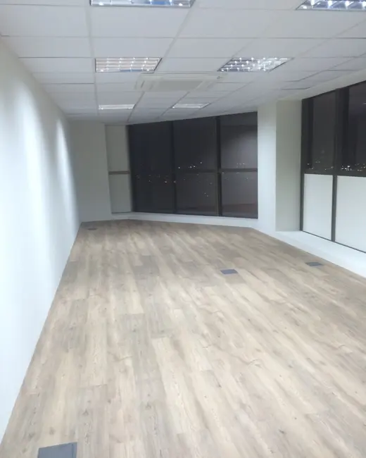 Foto 1 de Sala Comercial para alugar, 43m2 em Pina, Recife - PE