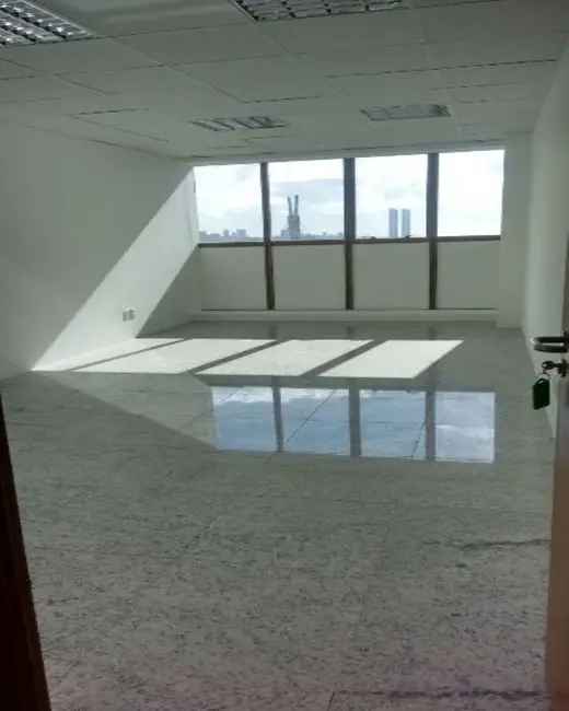 Foto 2 de Sala Comercial para alugar, 31m2 em Pina, Recife - PE