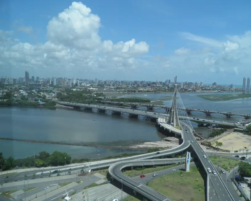 Foto 1 de Sala Comercial à venda e para alugar, 36m2 em Pina, Recife - PE