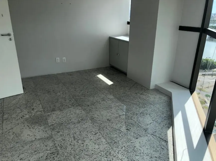 Foto 5 de Sala Comercial para alugar, 37m2 em Pina, Recife - PE