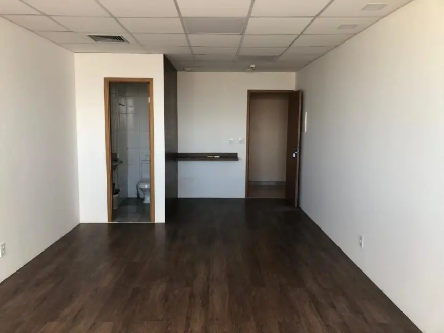 Foto 1 de Sala Comercial para alugar, 30m2 em Pina, Recife - PE