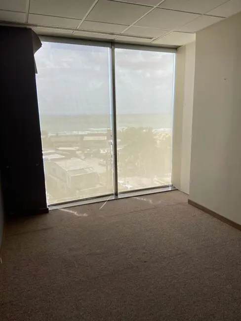 Foto 2 de Sala Comercial para alugar, 112m2 em Pina, Recife - PE