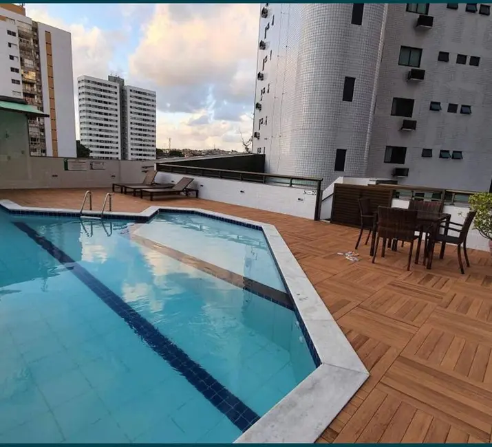 Foto 7 de Apartamento com 4 quartos à venda, 125m2 em Casa Amarela, Recife - PE