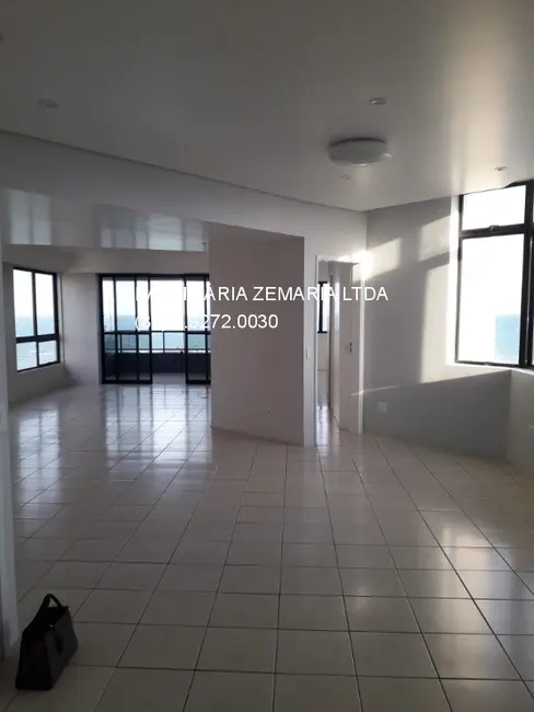 Apartamento com 4 quartos à venda e para alugar, 220m2 em Candeias, Jaboatao Dos Guararapes - PE - imagem 6 Foto 6 de Apartamento com 4 quartos à venda e para alugar, 220m2 em Candeias, Jaboatao Dos Guararapes - PE