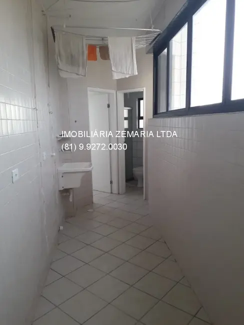 Apartamento com 4 quartos à venda e para alugar, 220m2 em Candeias, Jaboatao Dos Guararapes - PE - imagem 4 Foto 4 de Apartamento com 4 quartos à venda e para alugar, 220m2 em Candeias, Jaboatao Dos Guararapes - PE