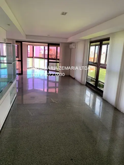 Foto 2 de Apartamento com 4 quartos à venda, 330m2 em Jaqueira, Recife - PE
