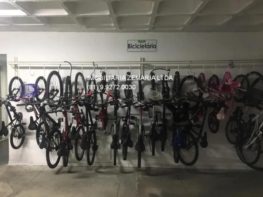 Apartamento com 4 quartos à venda, 130m2 em Casa Amarela, Recife - PE - imagem 5 Foto 5 de Apartamento com 4 quartos à venda, 130m2 em Casa Amarela, Recife - PE